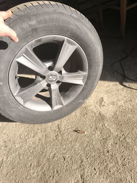 Opony + Felgi 215/65r15