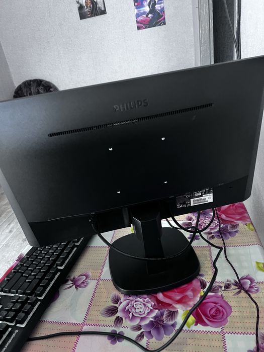 Продам монітор Philips 23.8” IPS Full HD