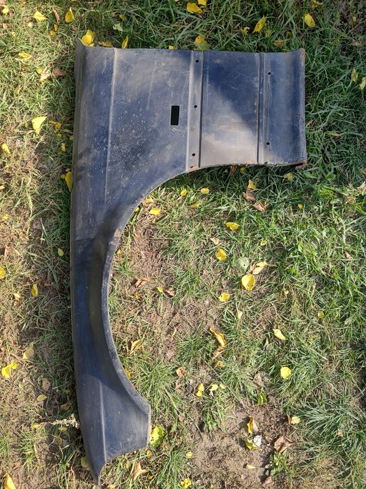 Передні крила BMW 3 e36