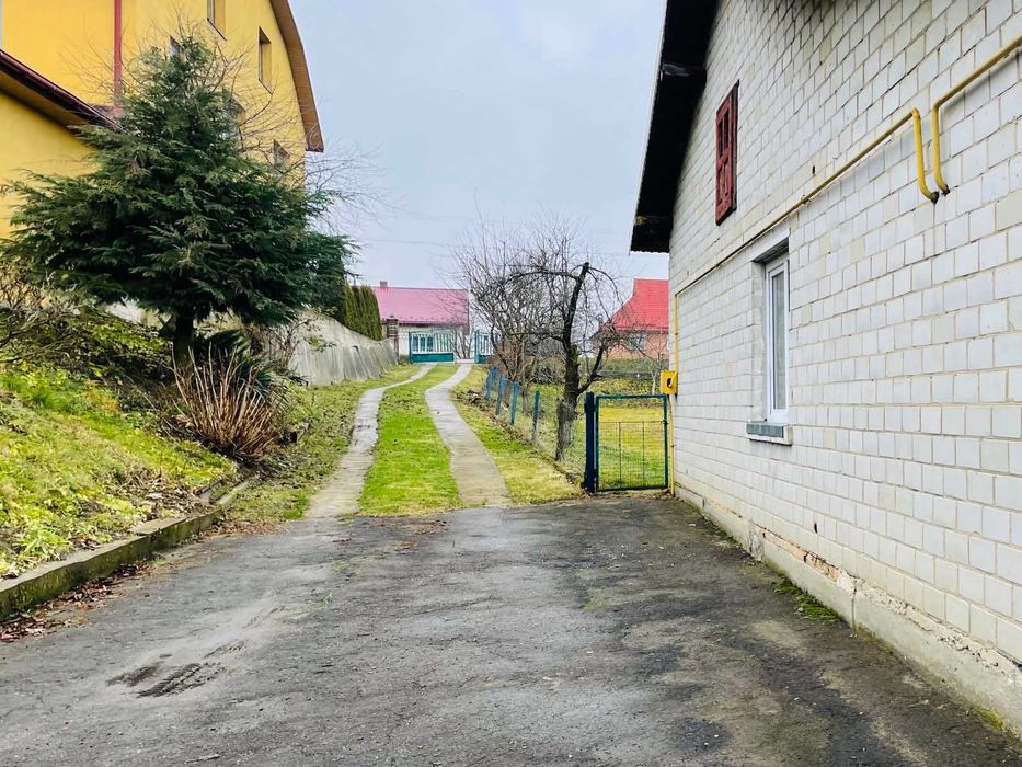 Продається будинок з ремонтом с.Зарудці 19 км від Львова,