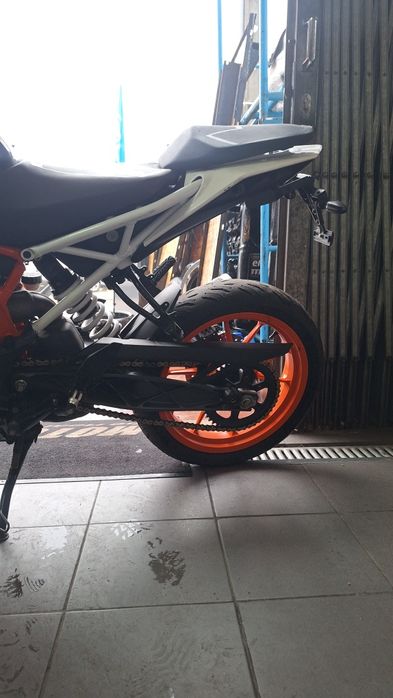 KTM Duke 390 completa