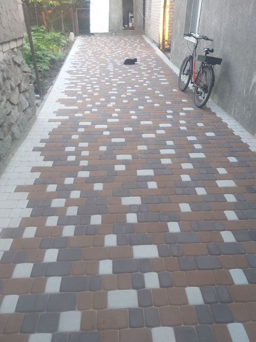 Производство Тротуарной плитки.Доставкв . Укладка