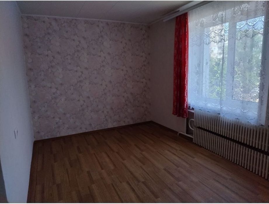 Продам двокімнатну квартиру - Вид 2