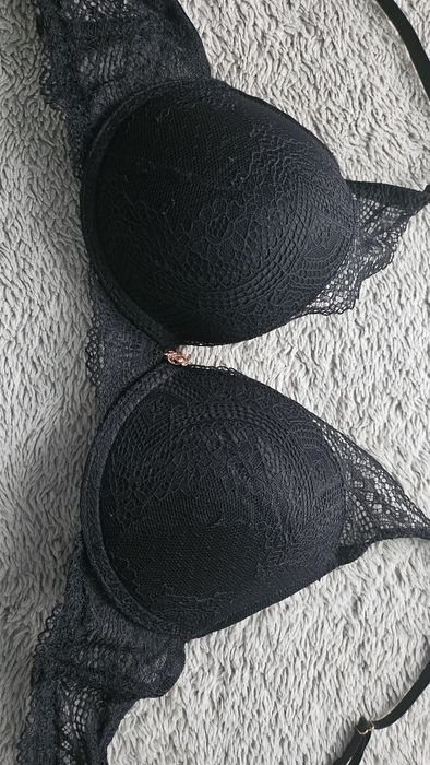 Biustonosz Sinsay 80C