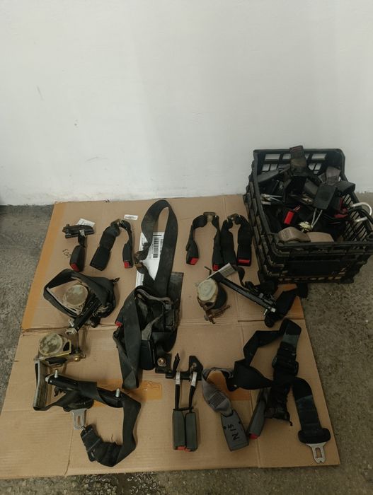 Паски безпеки защолки комплектні