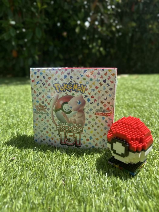 Pikachu Yu Nagaba PSA10