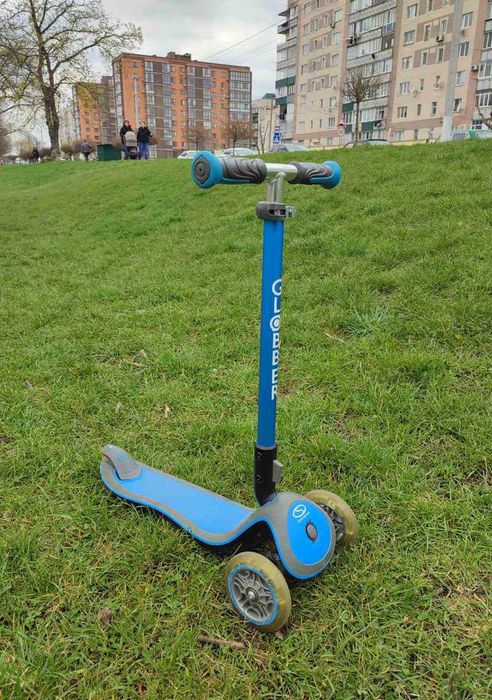 Самокат Globber Elite Deluxe Lights