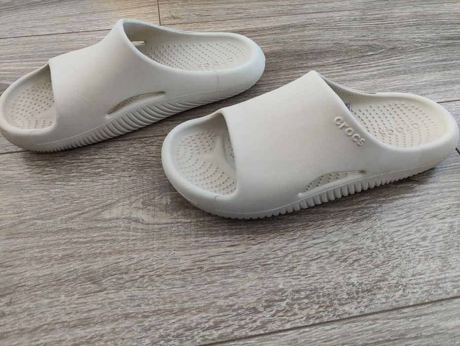 Шльопанці Crocs Mellow Recovery m7/w9 39 розмір. Шлепки, Крокси