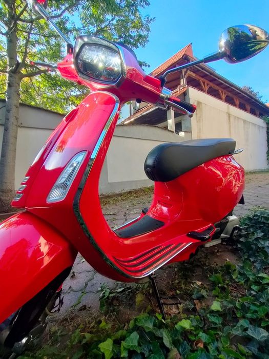 Vespa Sprint Vespa Sprint 125 kolor czerwony