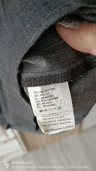 Sukienka z krawatem,bez rękawów. Quiosque