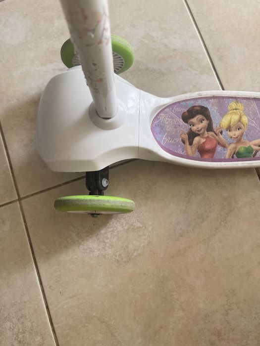 Продам  самокат для девочки Дисней
