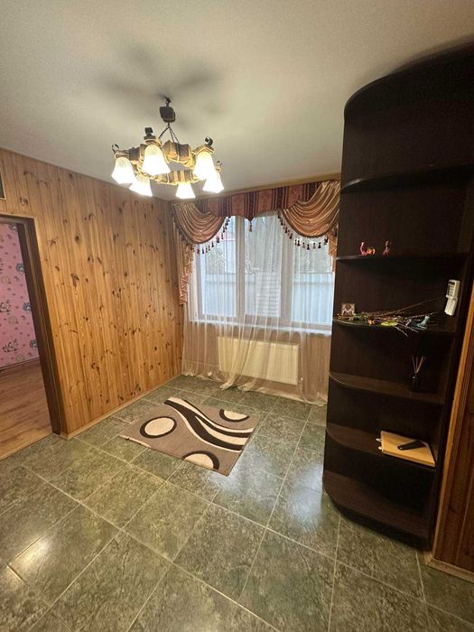 Продаж будинку в Левкові