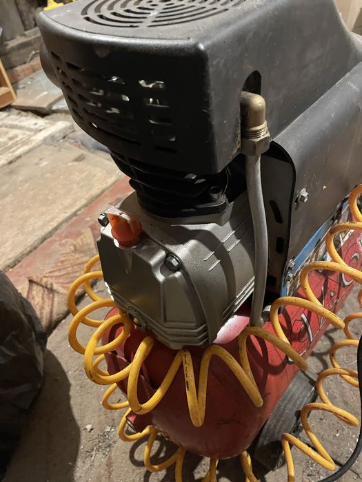 Продам компрессор