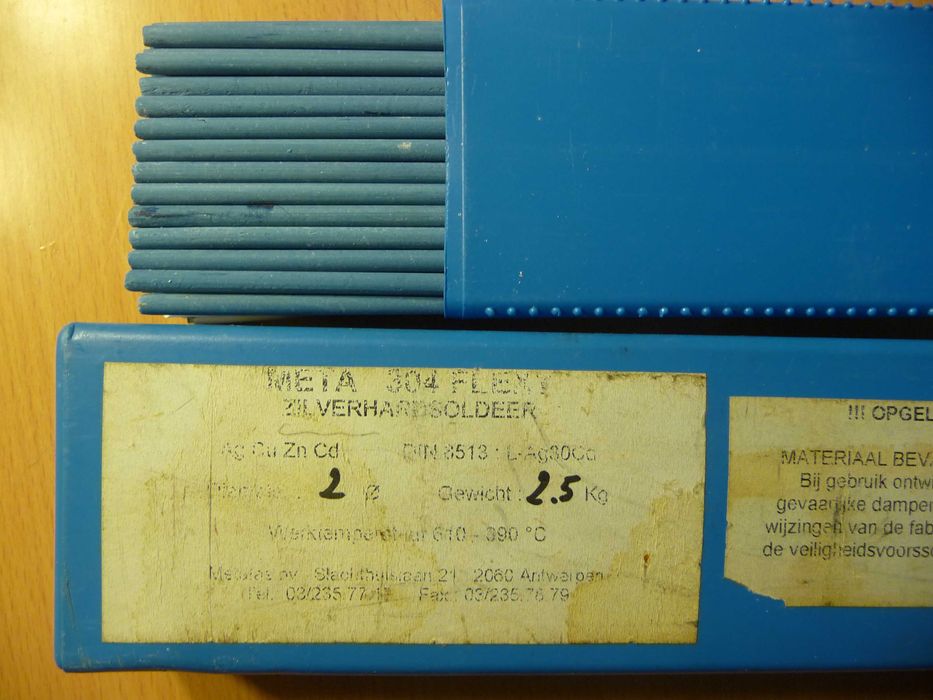 Серебряный  Припой  с  Флюсом .