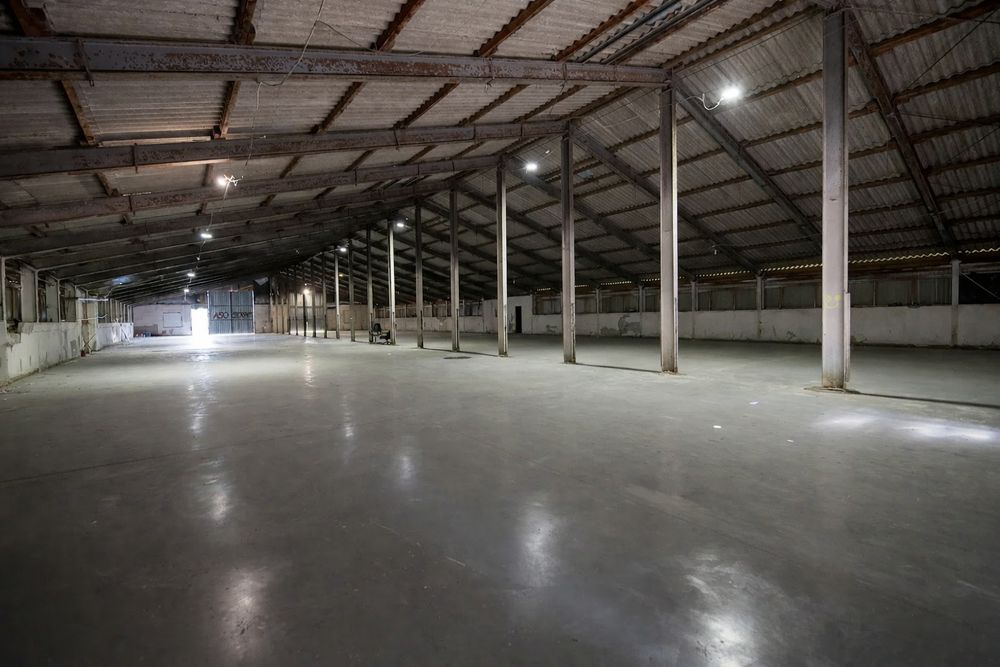 Hala magazynowo-produkcyjna 600 m² przy S5