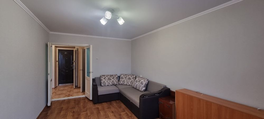 Сучасна квартира на Шуменському . Вікна на Миколаїв .