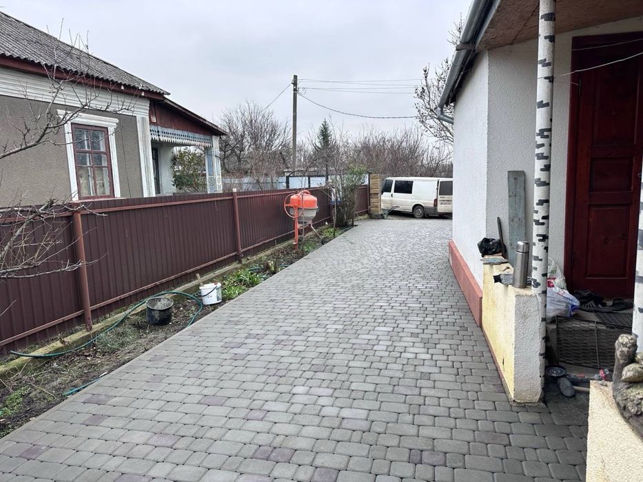 Укладання тротуарної плитки