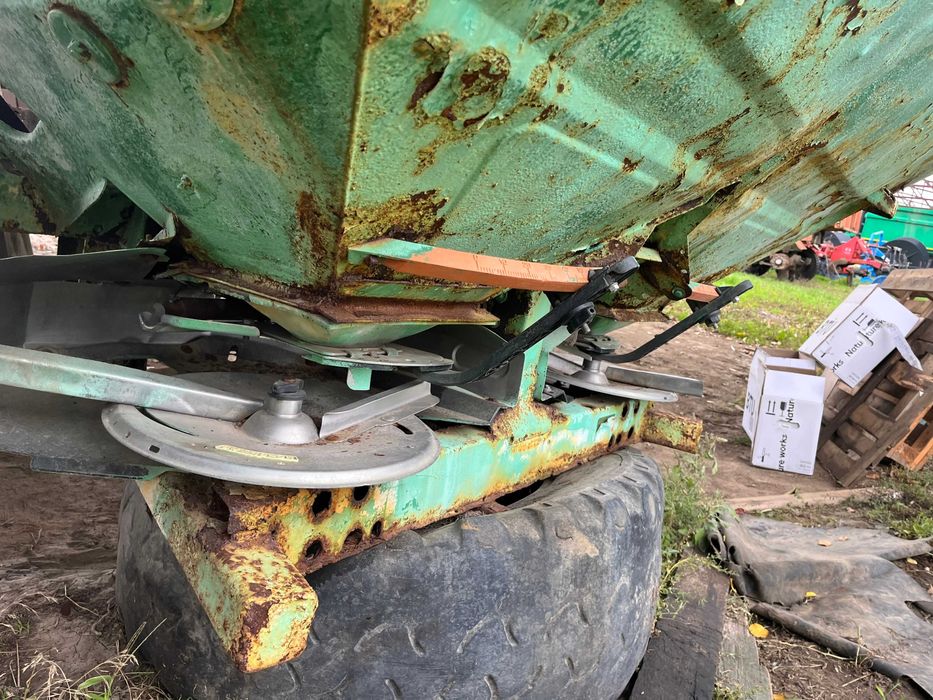 Розкидачі мінеральних добрив Amazone ZAM-18, 2008р