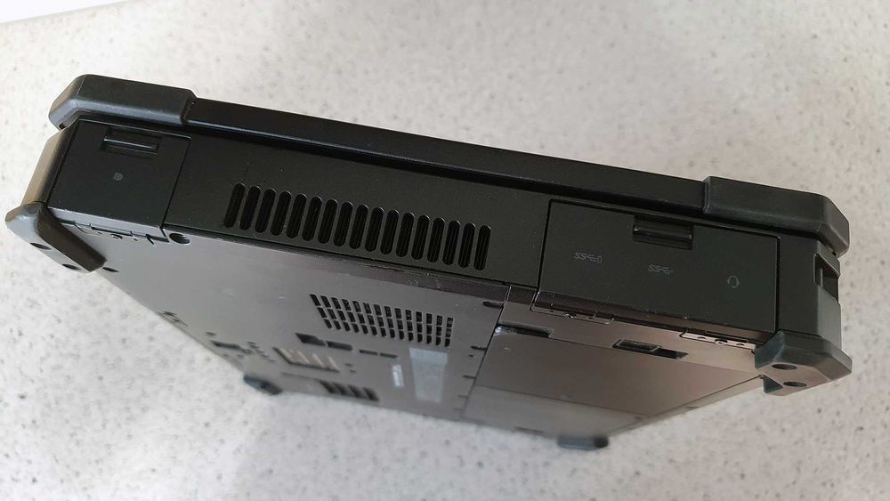Защищенный ноутбук Dell Latitude 5424 Rugged, 14/i3/8GB/128GB/GPS