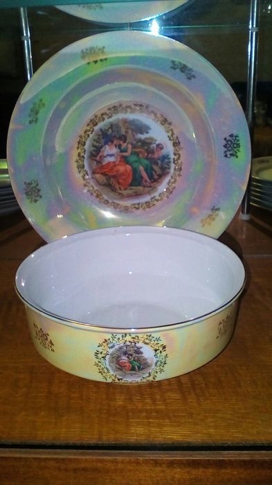 Продам новый сервиз Мадонна ГДР.