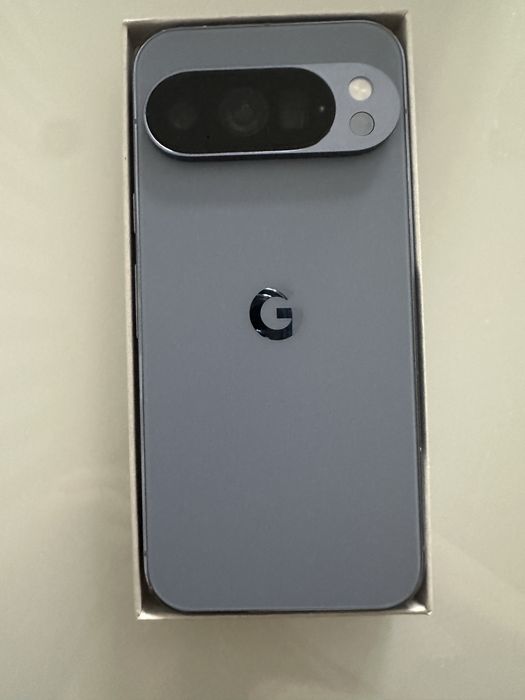 Google Pixel 10 Pro • Stan Idealny • Paragon Mediaexpert • Komplet