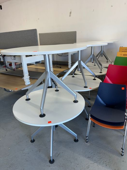 Stół owalny,okrągly,uzywany,poleasingowy