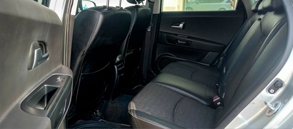 KIA CEED SW EXCELENTE Estado