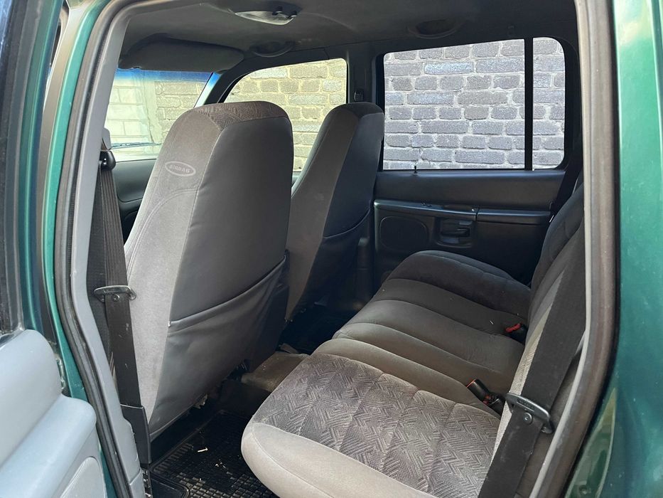 Ford Explorer 2000