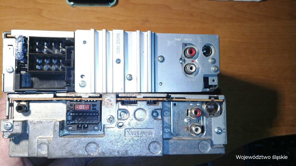 Radia samochodowe Pionier i JVC