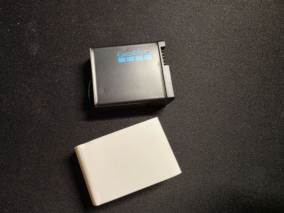 GoPro HERO13 Black - câmara e bateria novas