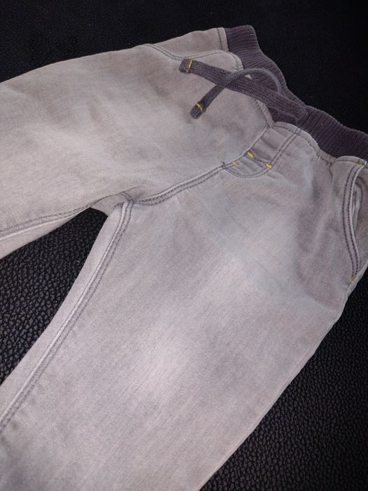 Spodnie jeans szary 80