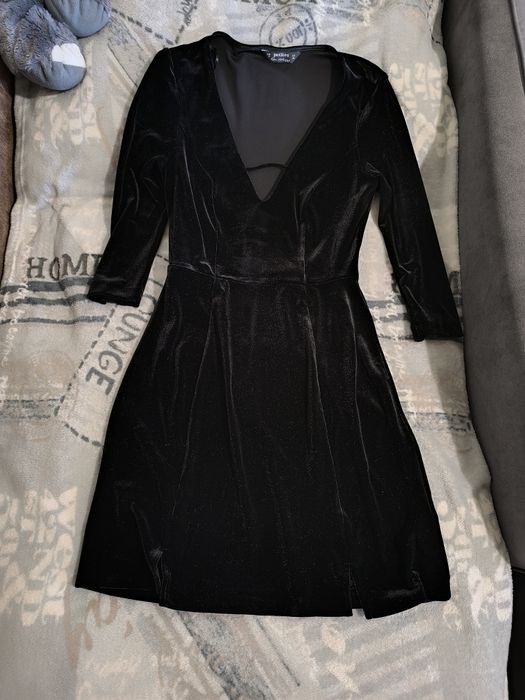 Сукня з розрізами