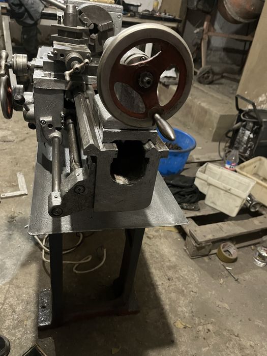 Продам станок такарно-винтарезний ТВ-4
