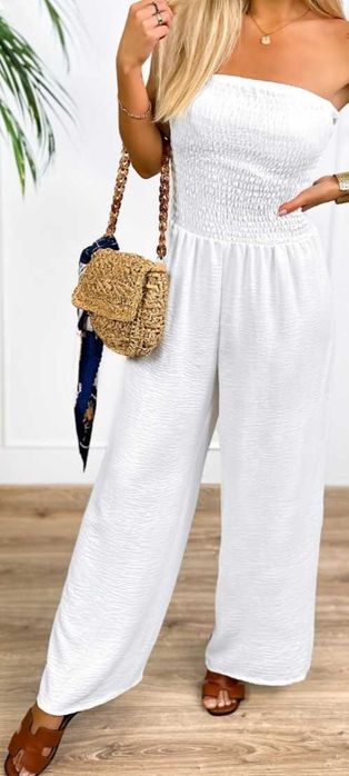 Kombinezon biały ,uniwersalny .