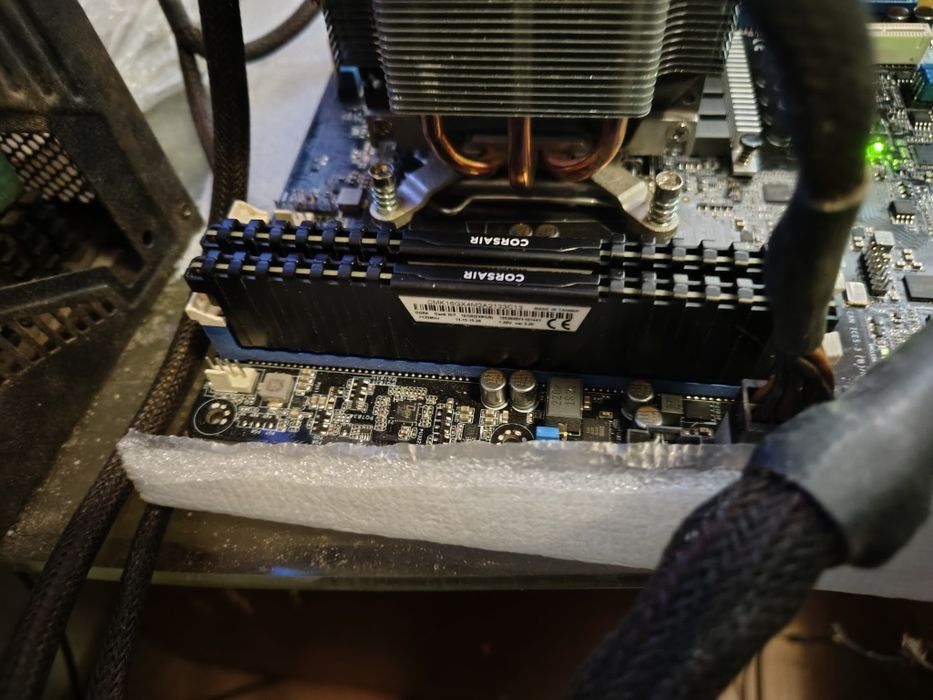 Материнська плата Asus P10S-E/4L + Intel Xeon E3-1270 v5 3600 MHz + кулер