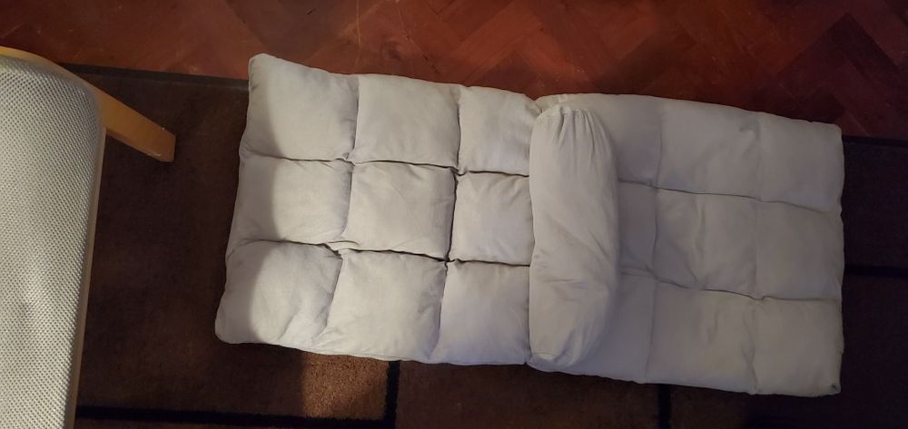 Assento reclinável de chão ou cadeira