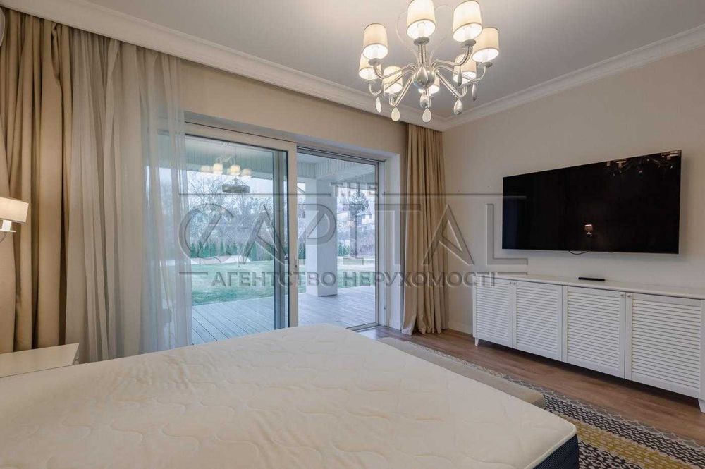 Аренда дома недалеко от центра с бассейном!