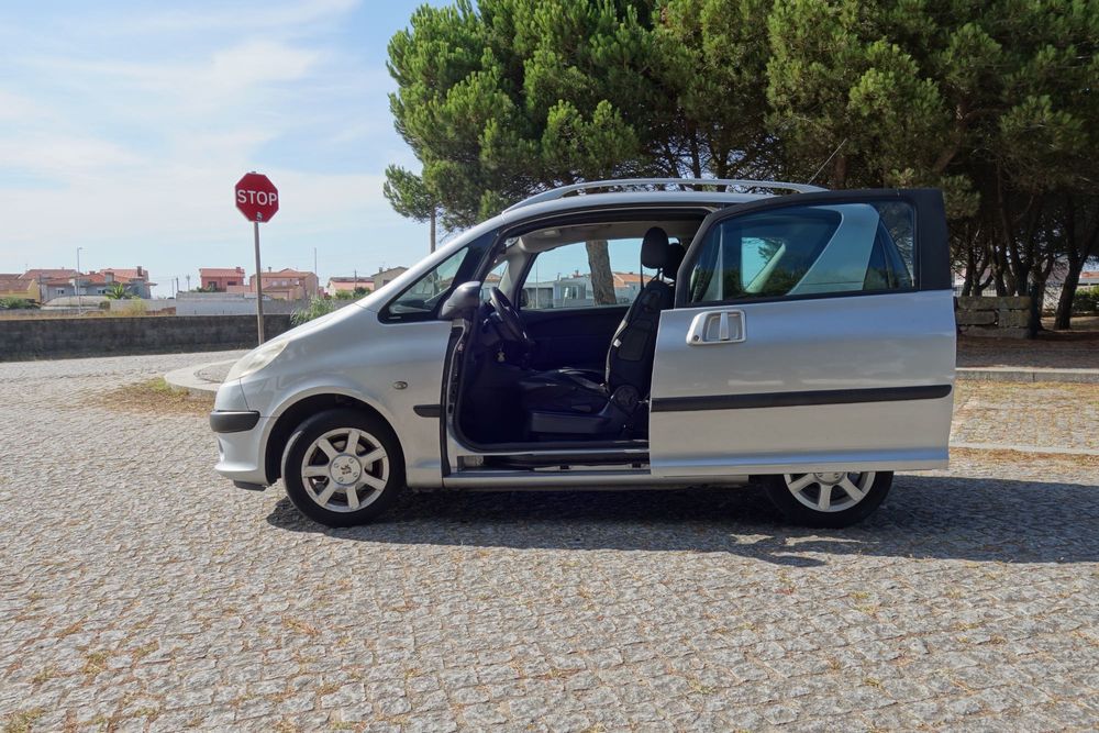 Peugeot 1007 Comercial 1.4 HDi | 2006 | 333.000 km