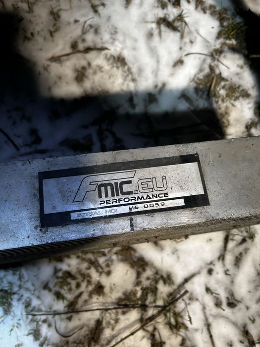 Czesci bmw e60 3.0 m57 intercooler orientblau metalic