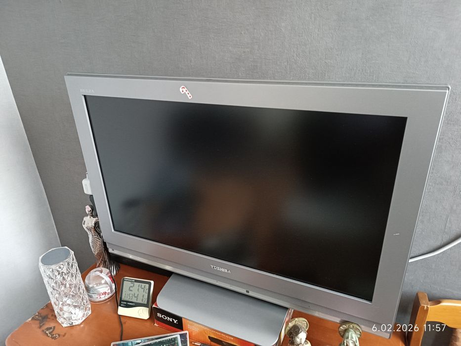 LCD Tv Toshiba (32cale)