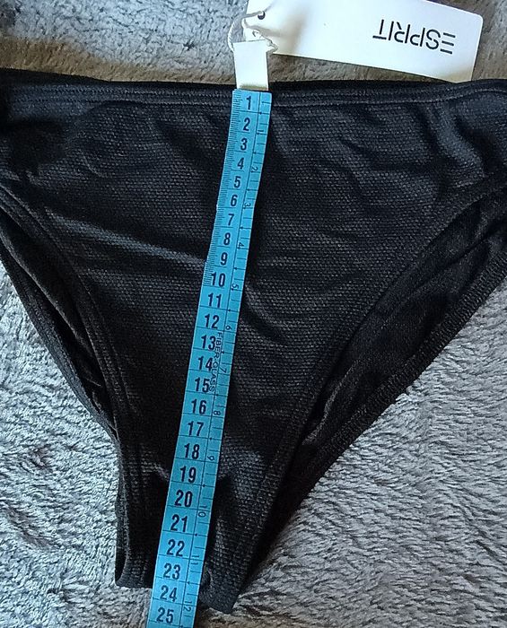 Dół od bikini Klasyczna czerń z wiązaniem