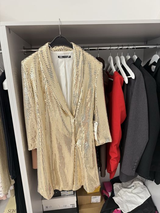 Сукні плаття брендів: Mohd / al bon