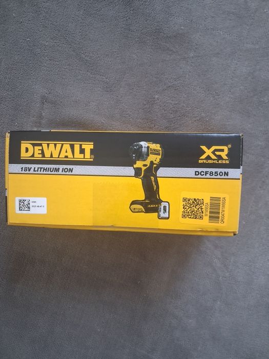 Zakrętarka udarowa DeWalt 18V DCF850N