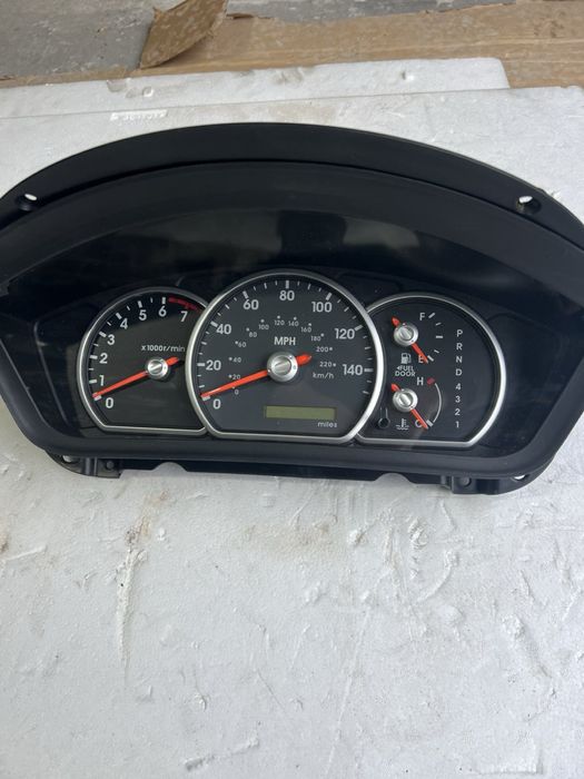 Панель приладів Mitsubishi galant 9