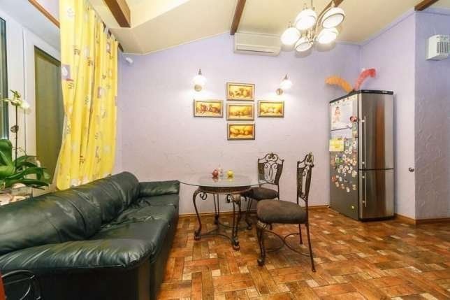 WOW Хостел Киев Дешево Месяц 1500 грн. Неделя 400 грн. Сутки 100 грн.