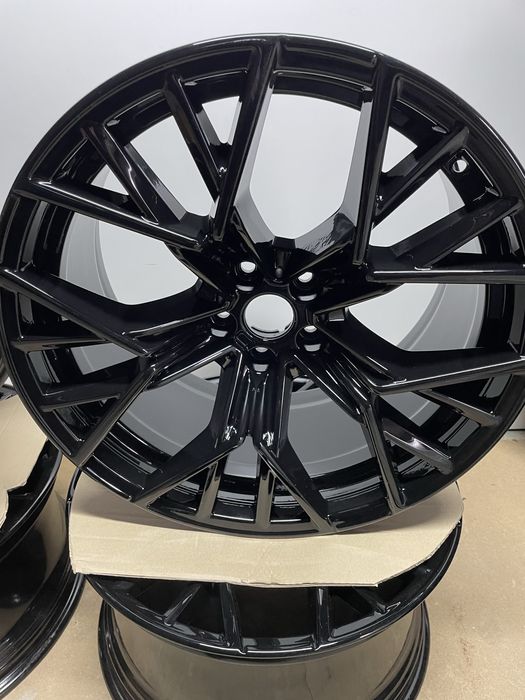 R20 оригінал BMW M5(F90) M8 (F91/F92/F93) стиль 811М диски 6мв