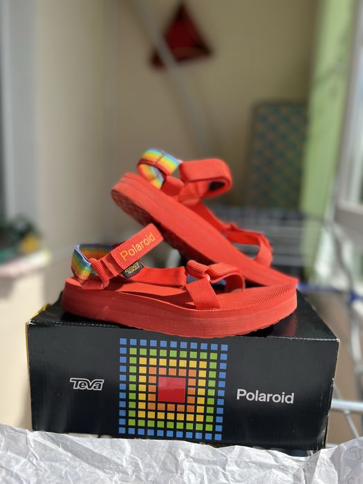 Сандалі, босоніжки Teva Polaroid