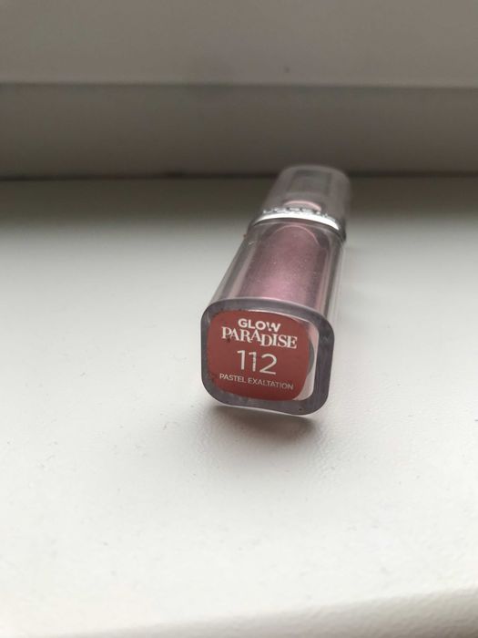 Pomadka do ust L'oreal nr 112 Glow Paradise Pastel exaltation szminka