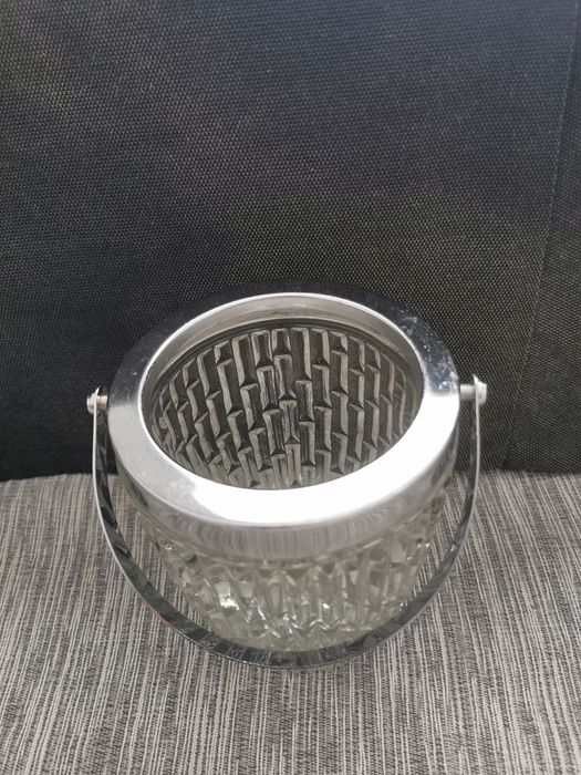 Ice Bucket     -452029575552706561