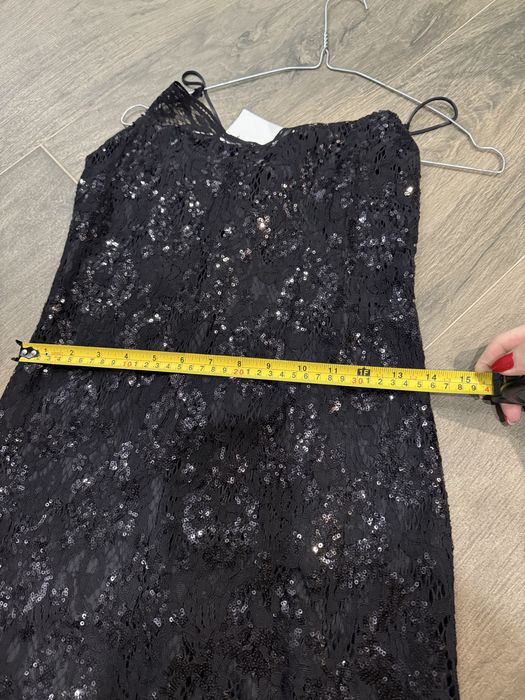 Святкове плаття в паєтки H&M